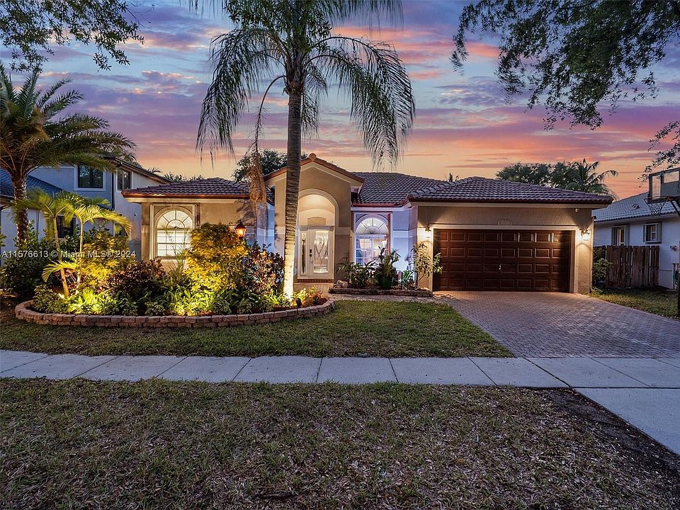 1st image of 1850 NW 125th Ter