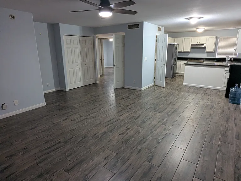 220 N 22nd Pl #1006 — Photo 11