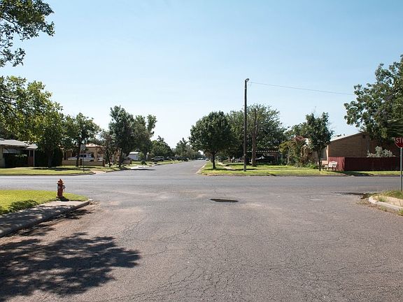 5th image of 1201 NW 8th St