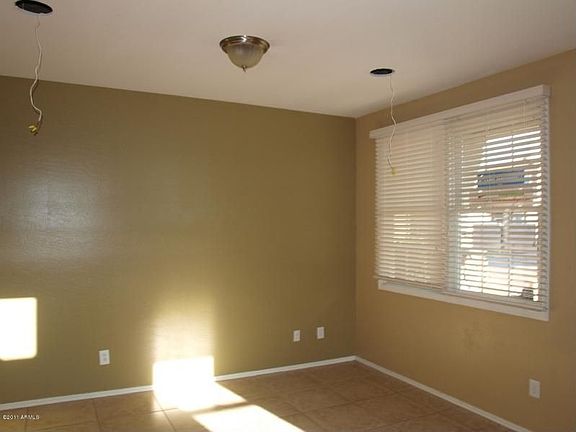 Living_Room_-_3_Bedroom_in_Phoenix_Arizona