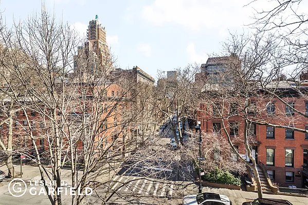 Rented by Leslie J. Garfield | media 20