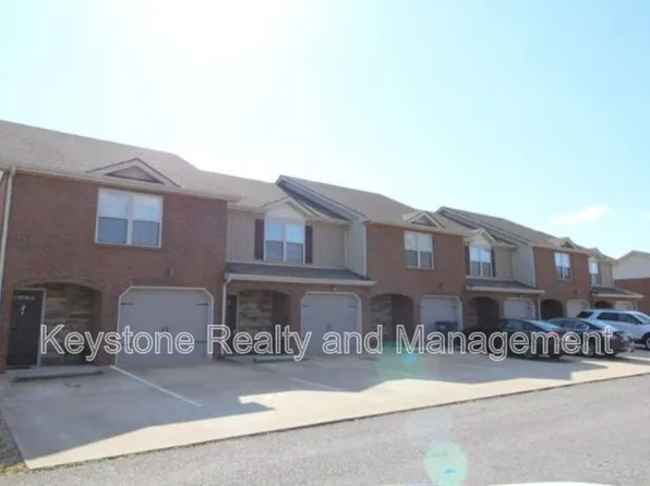 770 Needmore Rd APT 26, Clarksville, TN 37040