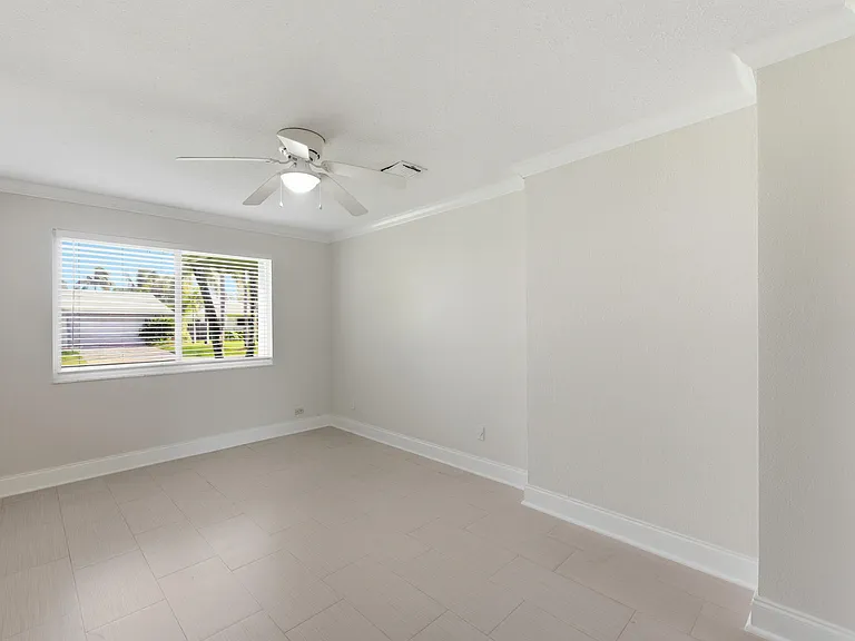 2685 SE 6th St — Photo 25