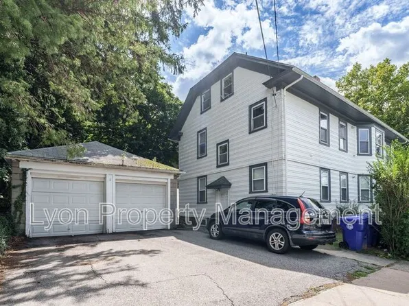 1213 Smith St Unit 1, Providence, RI 02908