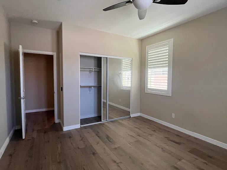 1338 Pyramid Peak St — Photo 16