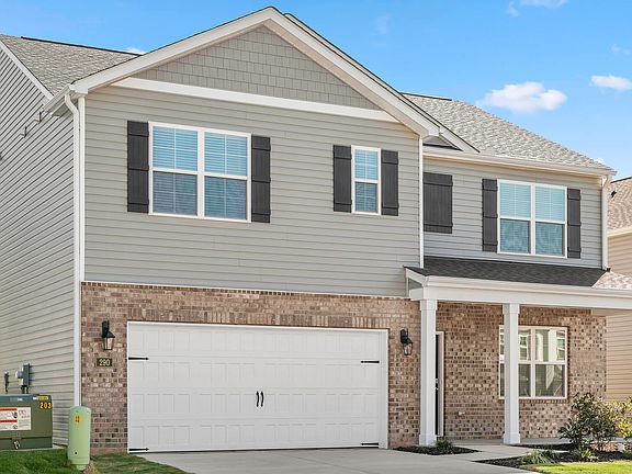 2nd image of 1511 Carisbrooke Dr