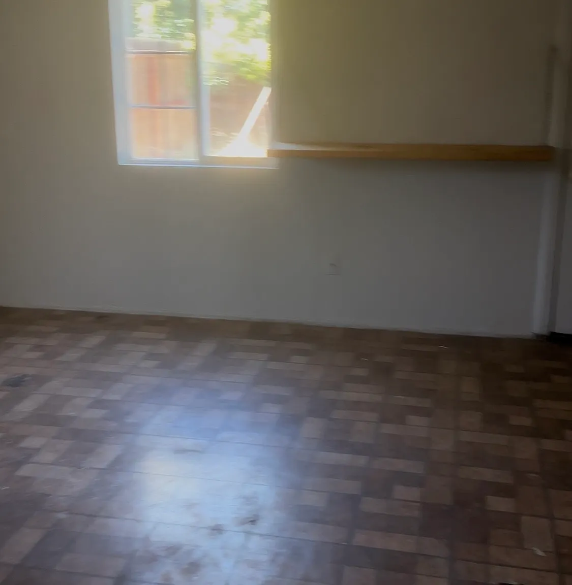 Studio, 500 sqft, $795 — Photo 2