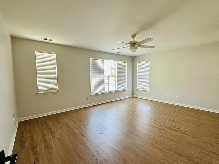 9902 Layla Ave — Photo 13
