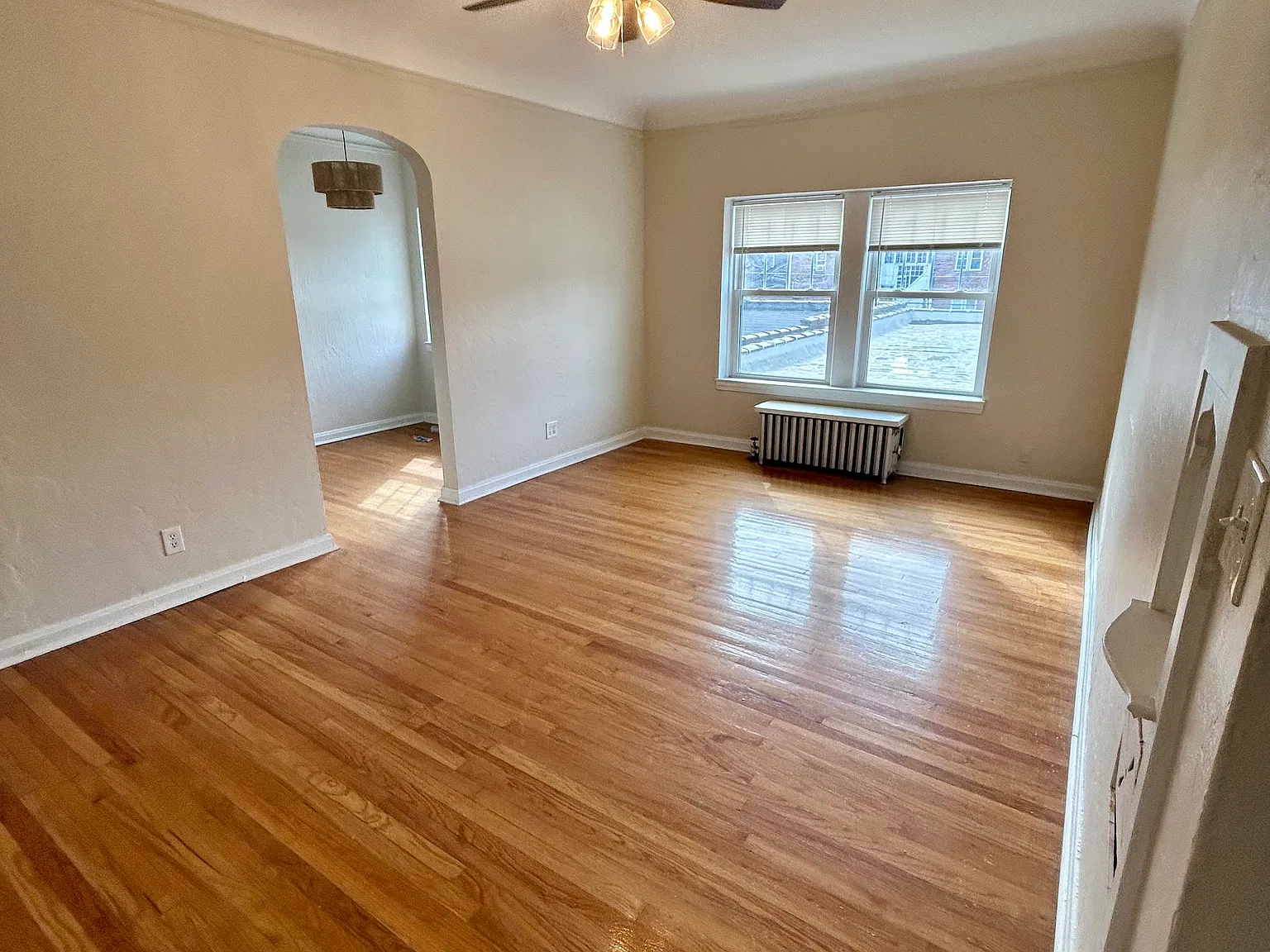 1 bed, 700 sqft, $1,050 — Photo 3