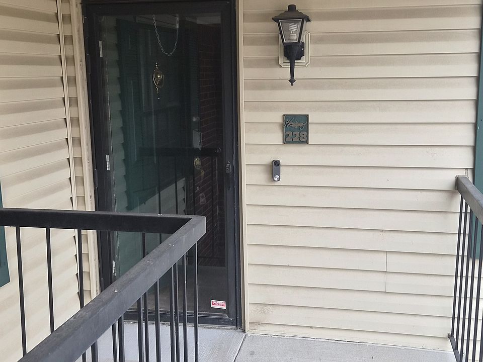 1st image of 4400 Hemingway Dr APT 228