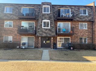 9375 Bay Colony Dr APT 3N, Des Plaines, IL 60016