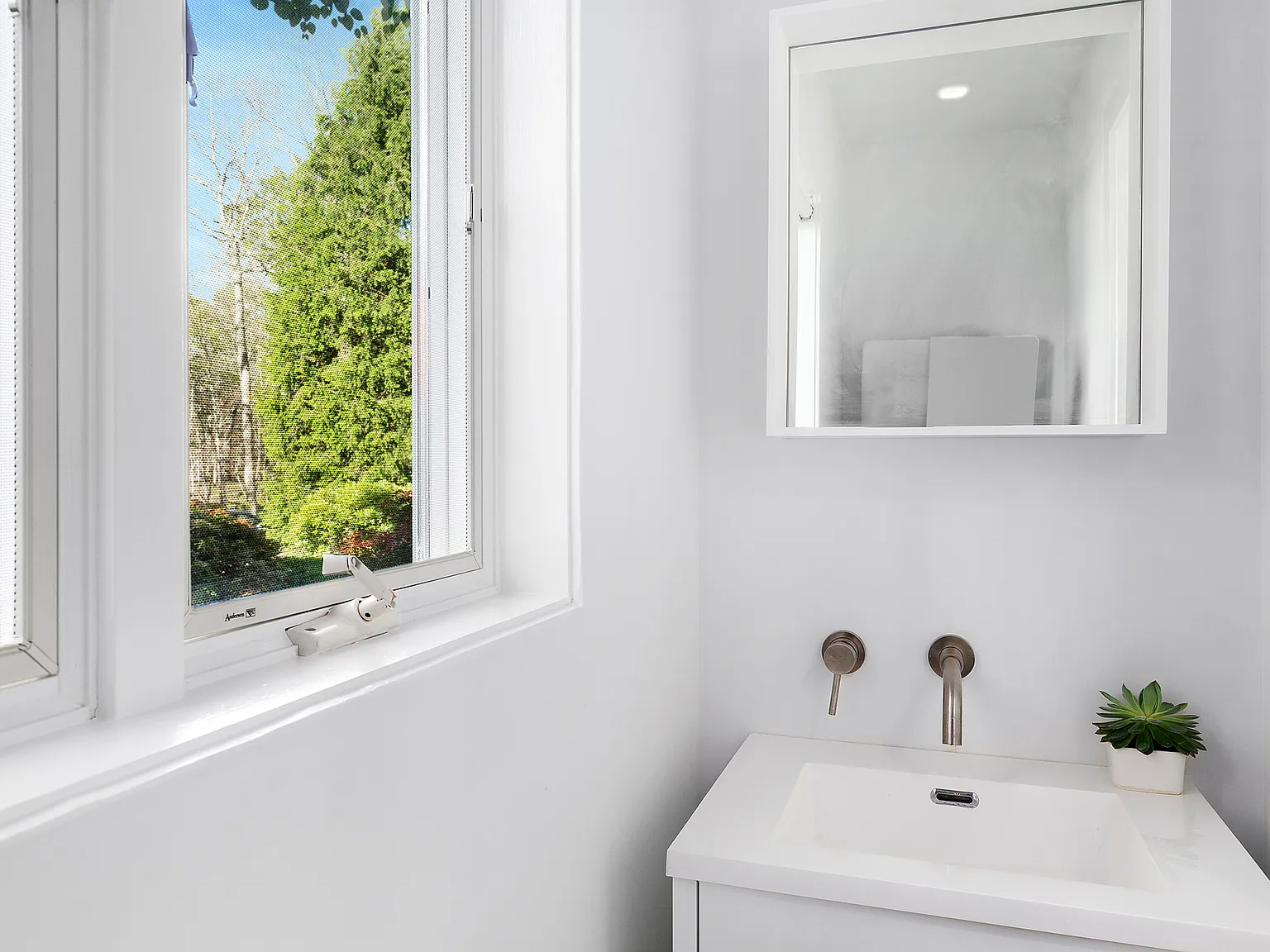 East Hampton Summer Rental — Photo 1