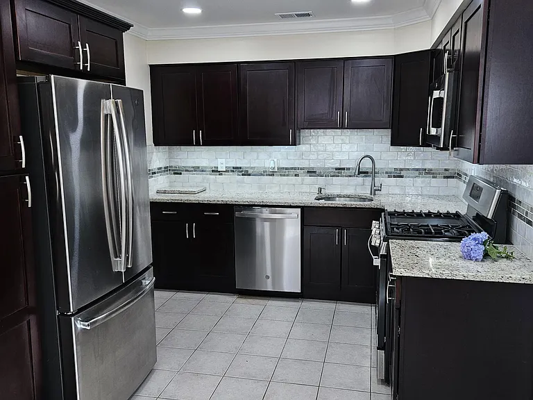 3 Millay Ct — Photo 8