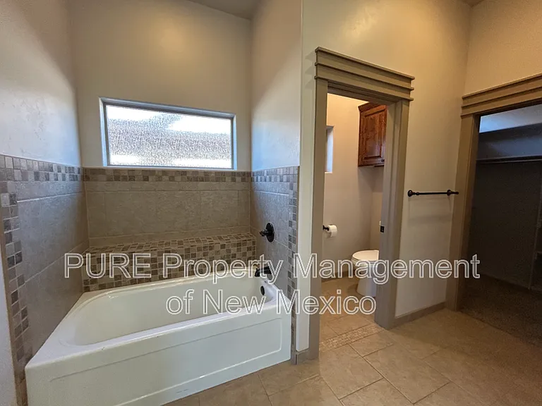 2805 Rabbitbrush Dr — Photo 14
