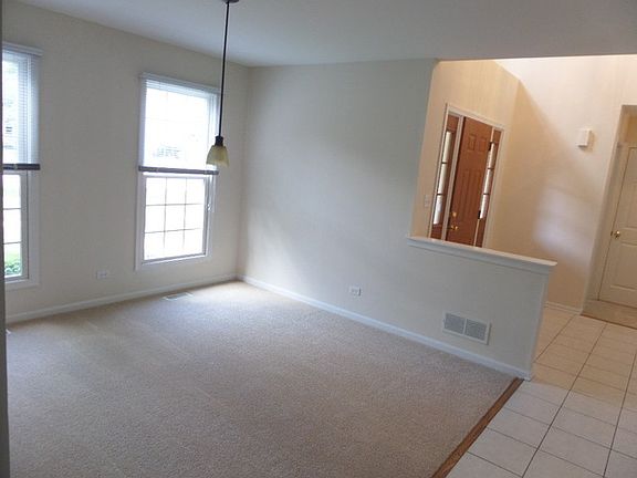 4th image of 413 Hickory St