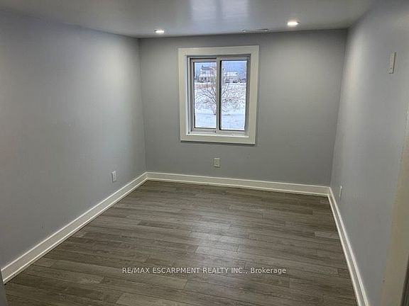 3rd image of 6800 16th Rd