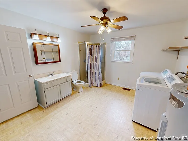 4020 Welmont Dr — Photo 16