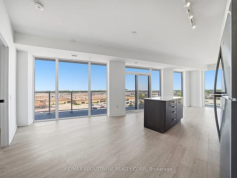 2782 Barton St E #516 — Photo 9