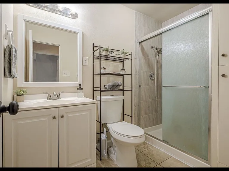 2832 1/2 Texas Ave — Photo 6