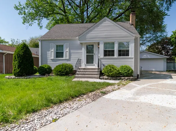 21143 Maple St, Matteson, IL 60443
