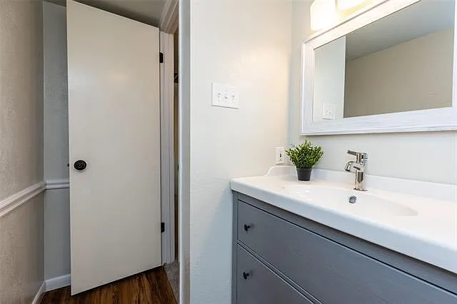 2118 Warnford Pl — Photo 31