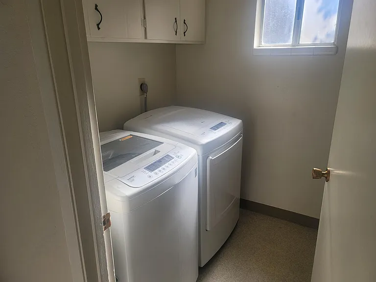 1240 Klee Ct — Photo 18