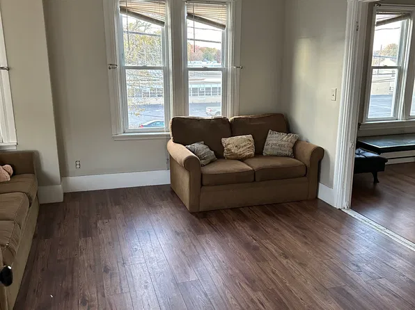 155 Central St Floor 2, Manville, RI 02838