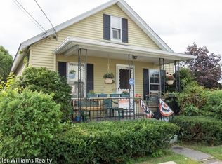 18 Riverby St, Lowell, MA 01850