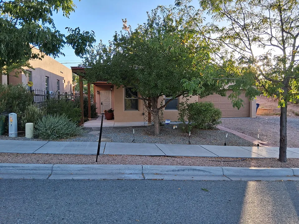 3728 Valmora Rd