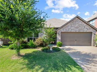 909 Lake Meadow Ln, Little Elm, TX 75068