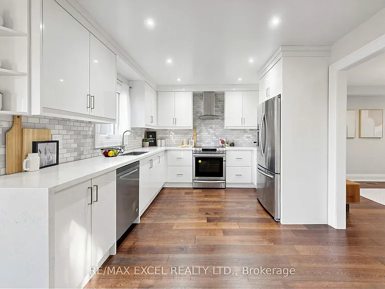 43 Piccadilly Rd — Photo 12