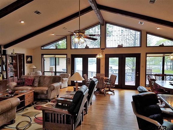 3rd image of 2792 Tanglewood Dr