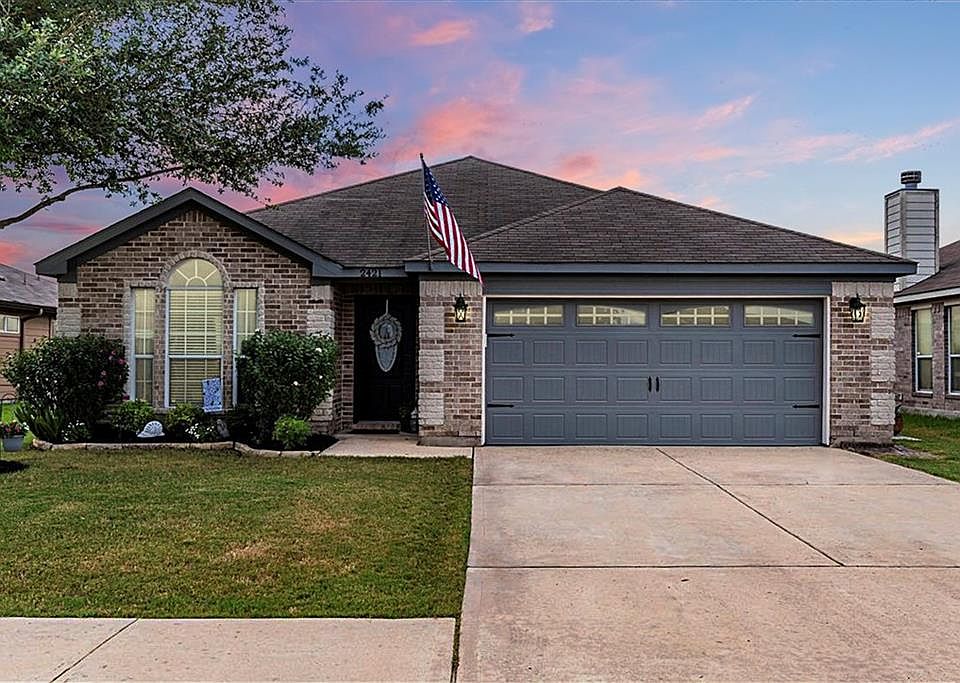 1st image of 2421 Blue Sky Ln