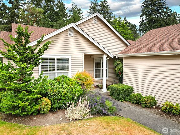 3rd image of 11005 80th Avenue Ct SW