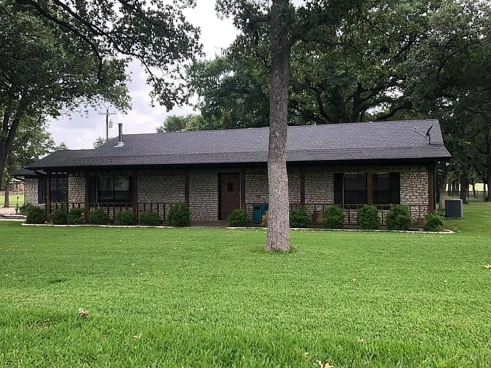 1st image of 315 Hamilton Dr