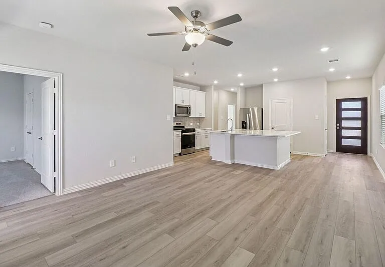 5907 Belchamp Dr — Photo 6
