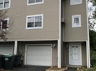 27 Brookside Dr W, Harriman, NY 10926