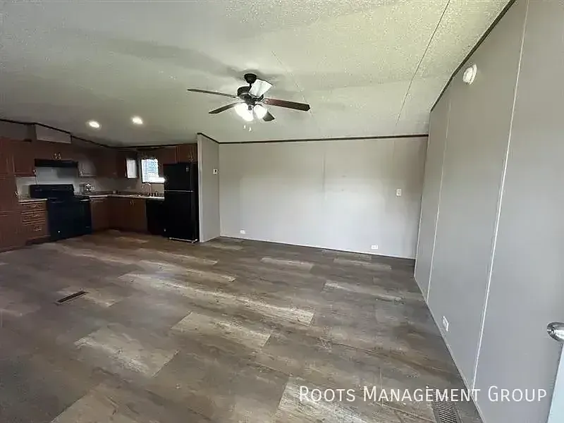 3 Bed 2 Bath Home Available for Lease at Riviera Courts - Apply Now! — Photo 2