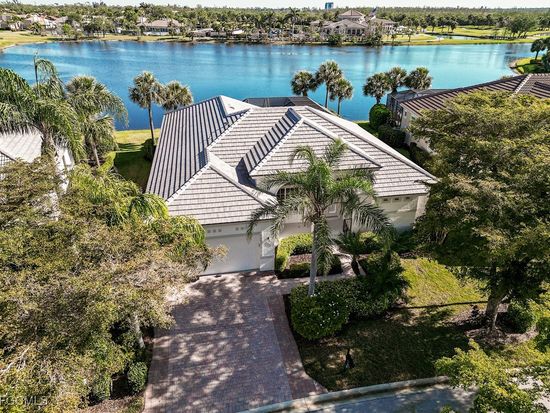 8860 New Castle Dr, Fort Myers, FL 33908