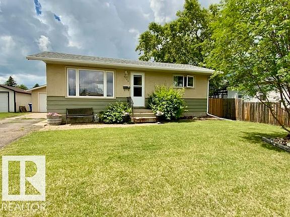 5th image of 4106 51a St