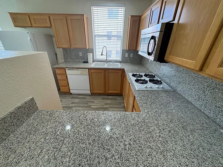 59 E Agate Ave #403 — Photo 5