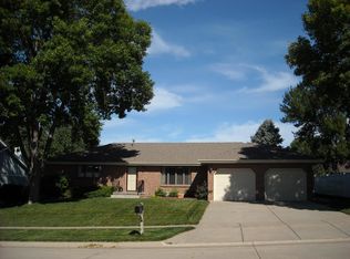 6520 Campbell Dr, Lincoln, NE 68510