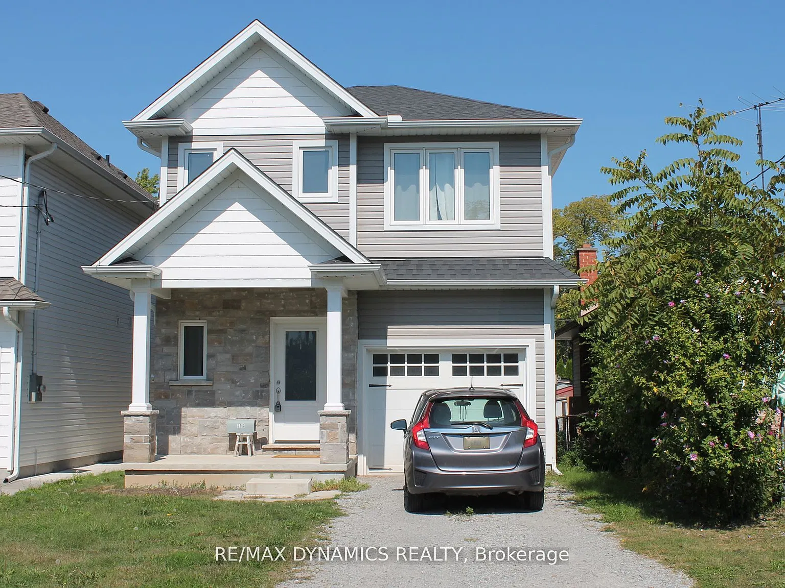3 bed, $2,700 — Photo 1