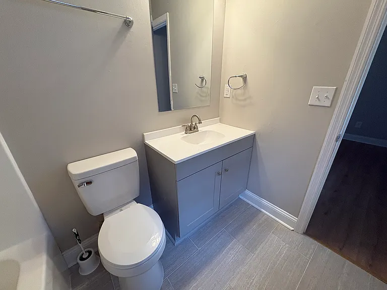 2812 Cranbrook Dr — Photo 2