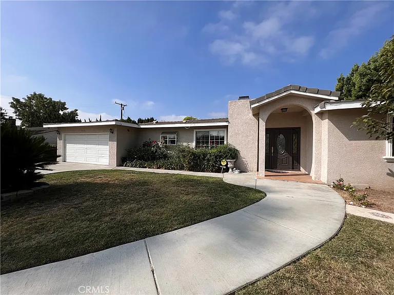 2411 Briargate Ln — Photo 26