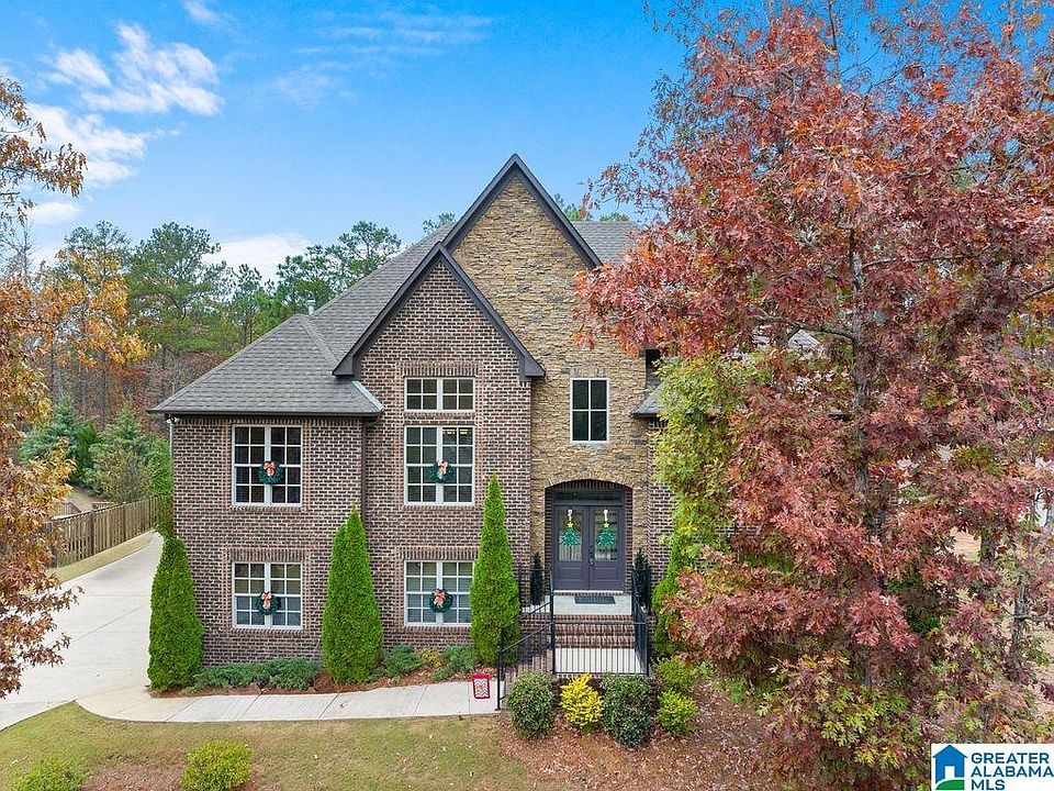 1st image of 412 Grey Oaks Dr