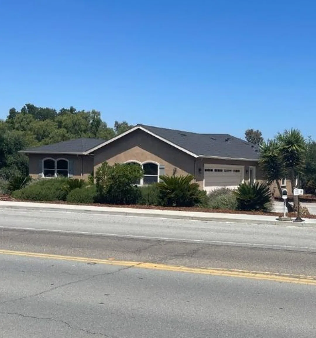 4 bed, 2100 sqft, $4,500 — Photo 3
