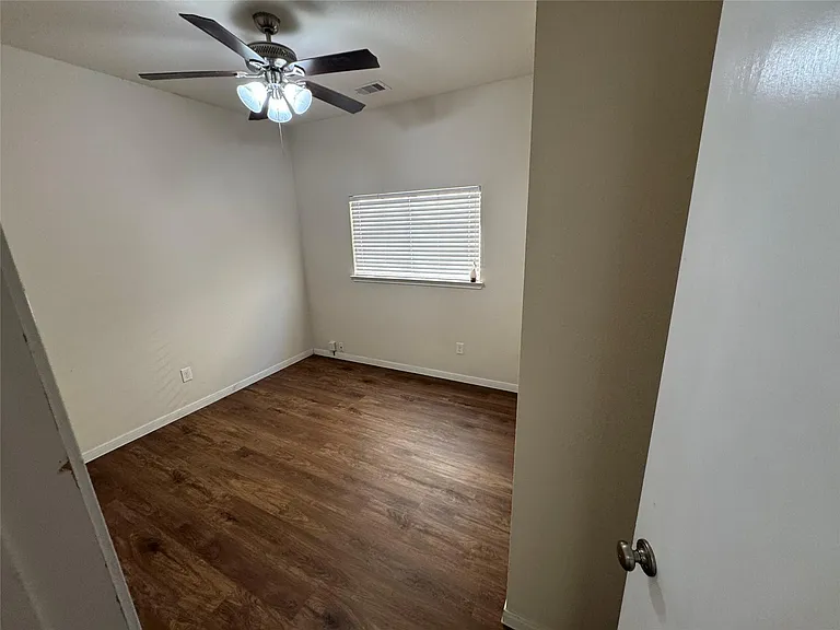 21719 Mossy Field Ln — Photo 32