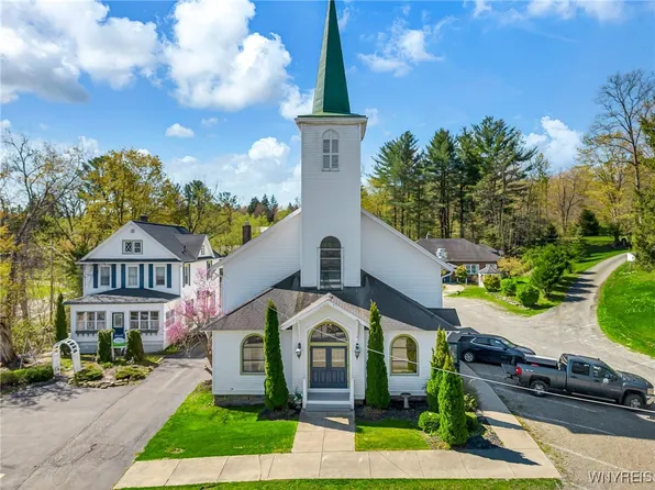 5107 Langford Rd, North Collins, NY 14111