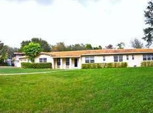 9801 SW 96th St, Miami, FL 33176